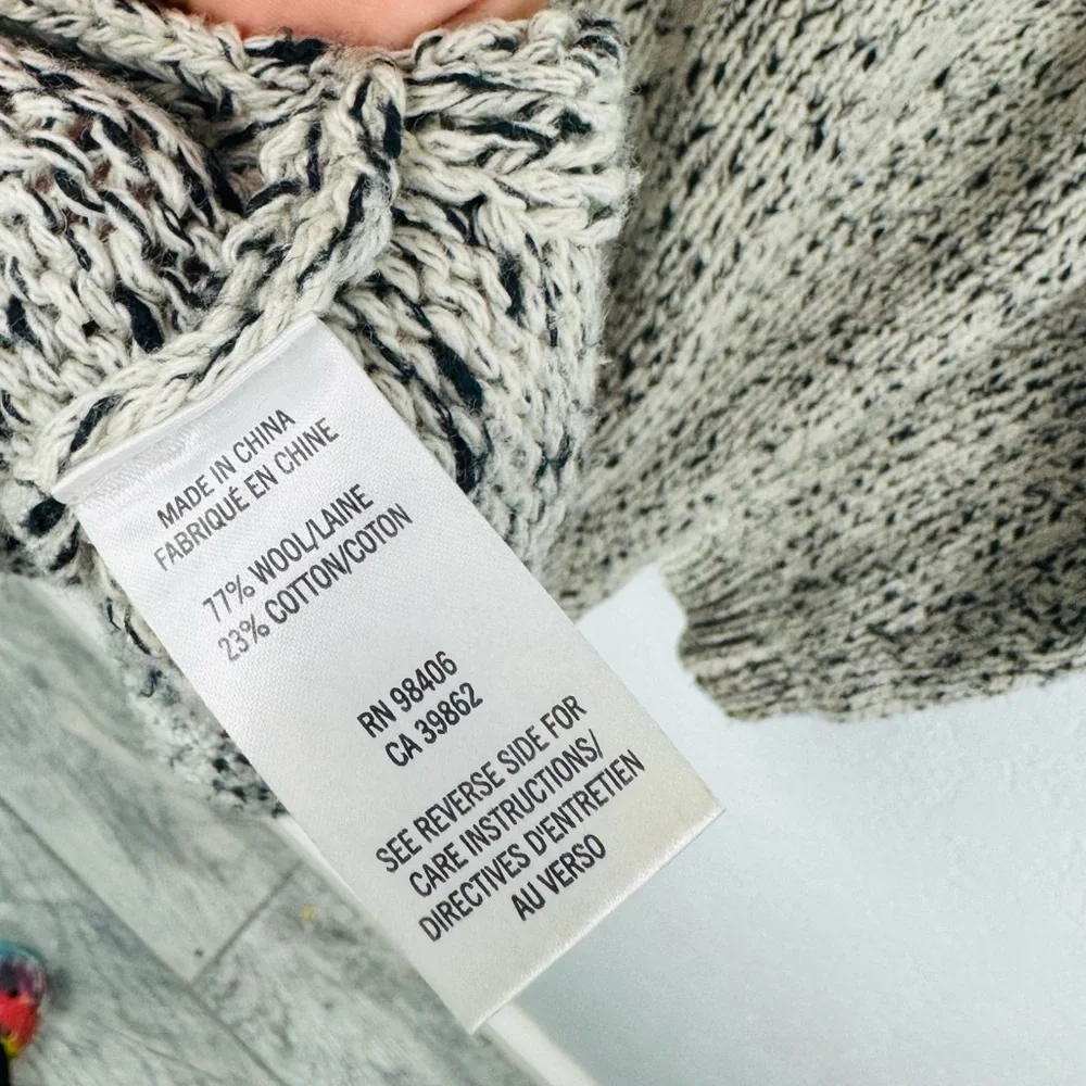 Theory Innis C Loryshare Marbled Knit Sweater in Ivory Ice/Charcoal - Picture 7 of 9